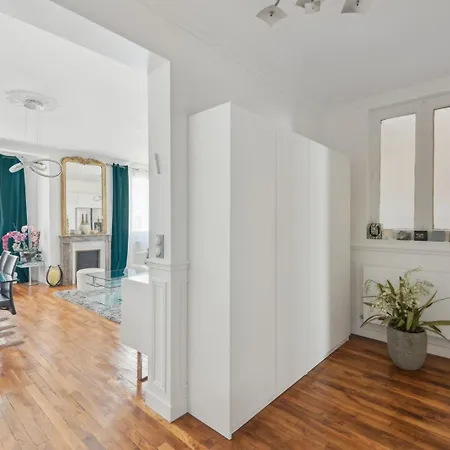 Appartamento élégance Parisienne Près Des Champs-élysées *